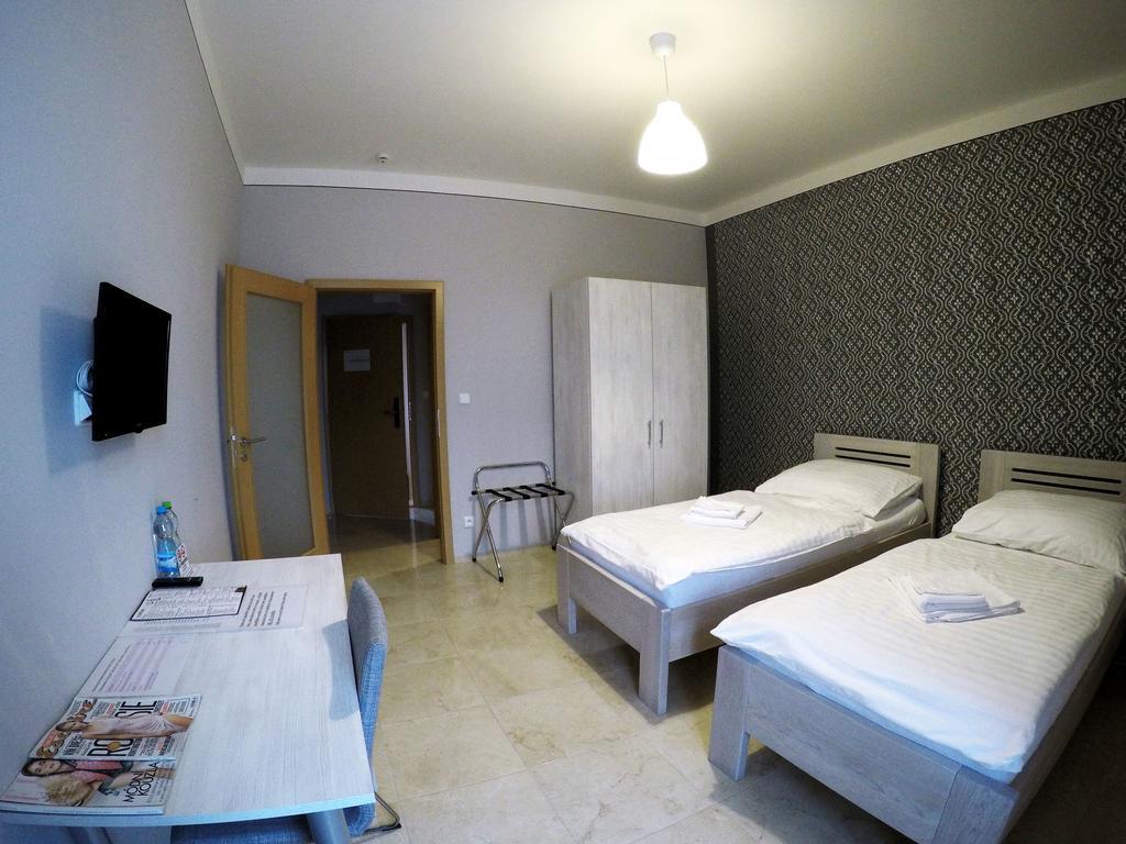 Penzion U Tri Statkaru Dobris Dış mekan fotoğraf